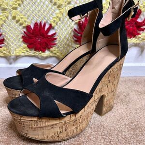 Wild Diva Lounge Black Platform Sandals